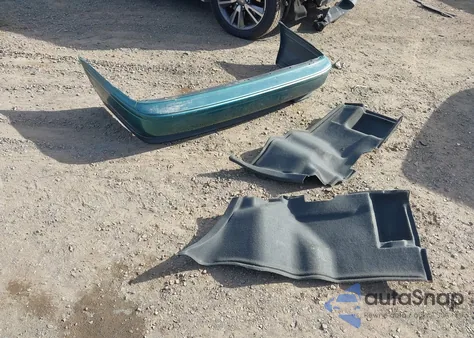 1992 Honda Accord Lx z USA, uszkodzony, nr VIN 1HGCB7651NA005486